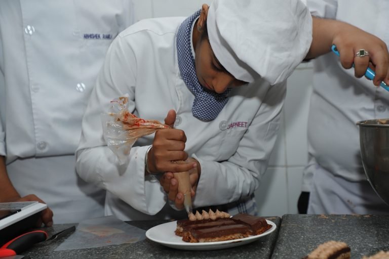 Best Hotel Management Colleges in Dehradun | IHM DEHRADUN